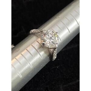 thailand 925 sterling silver Cz  Size 8